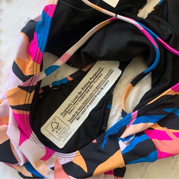 • NWT! [Sugar Beach] One Piece • - Picture 15 of 15